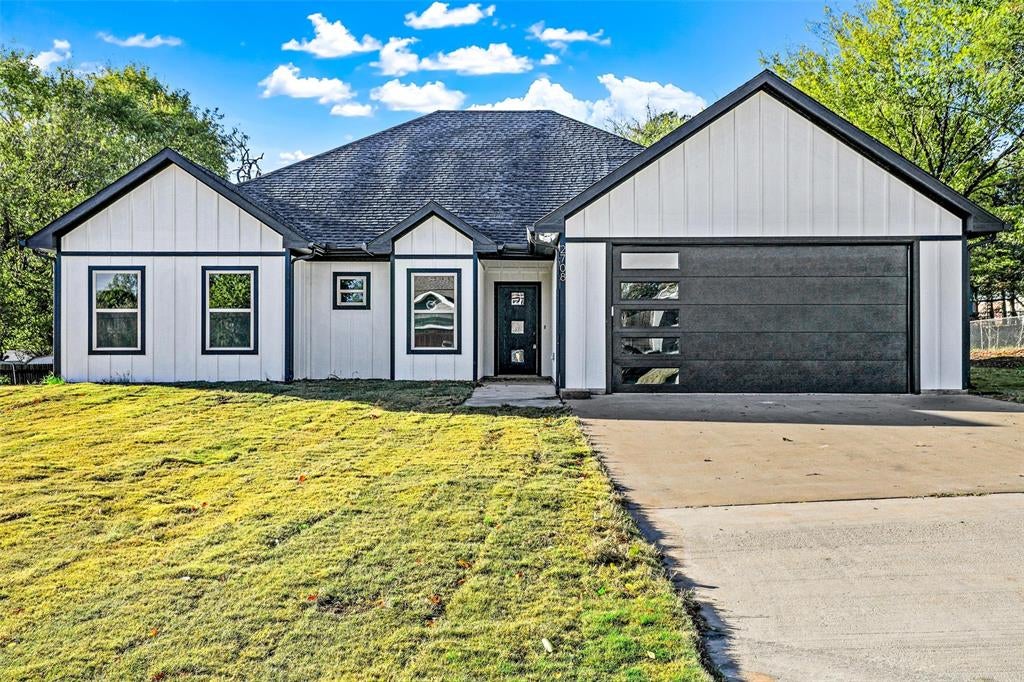 2708 Flora Lane