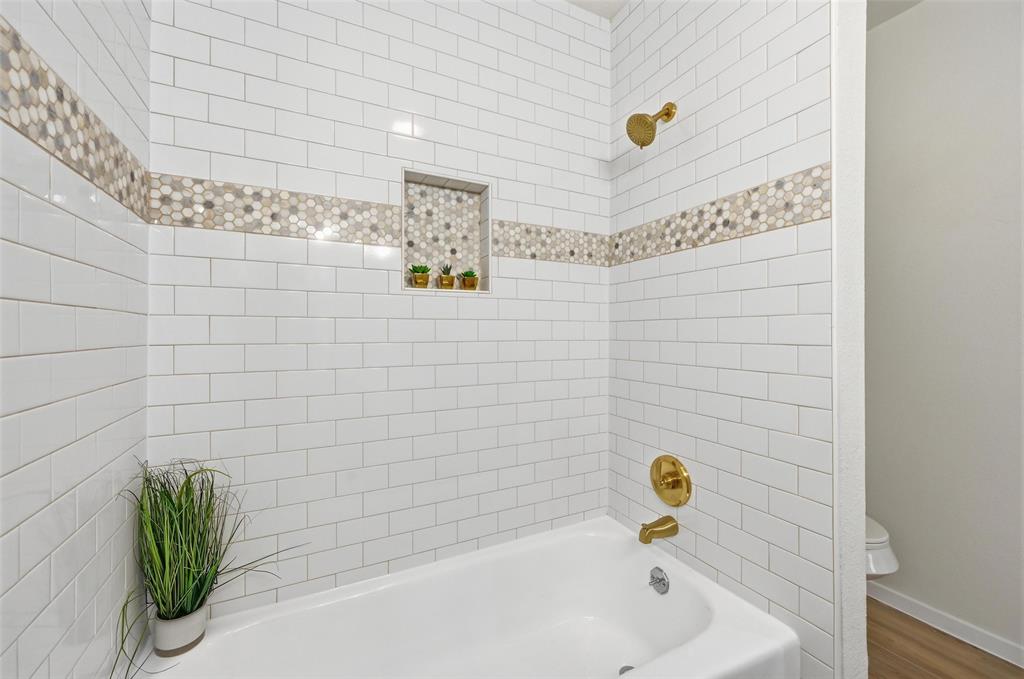 Arlington Downs Twnhs - Residential