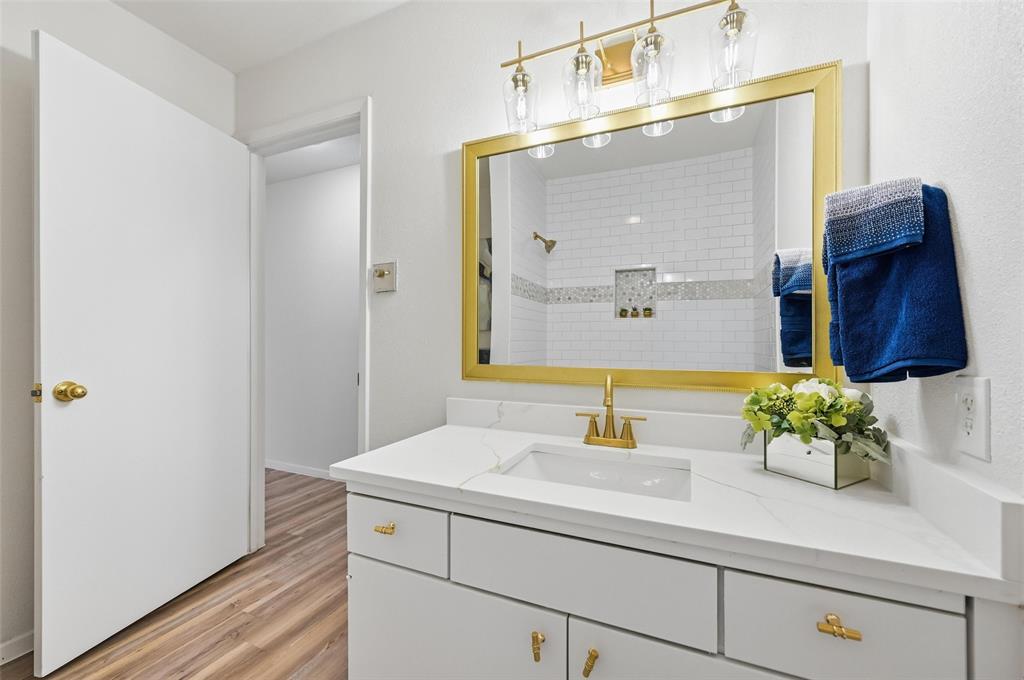 Arlington Downs Twnhs - Residential