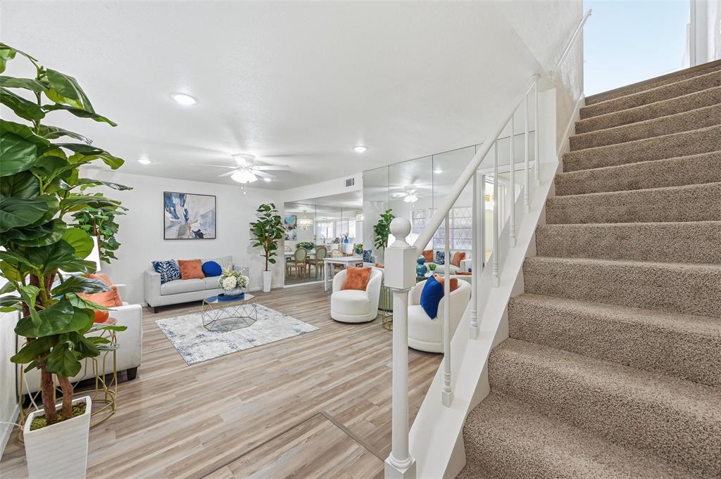 Arlington Downs Twnhs - Residential