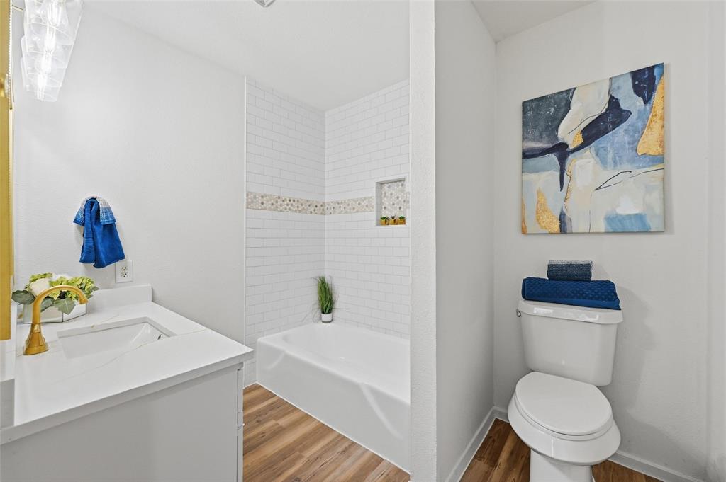 Arlington Downs Twnhs - Residential