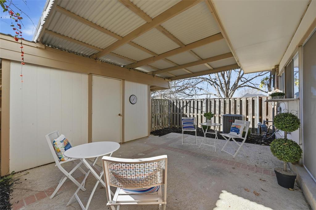 Arlington Downs Twnhs - Residential