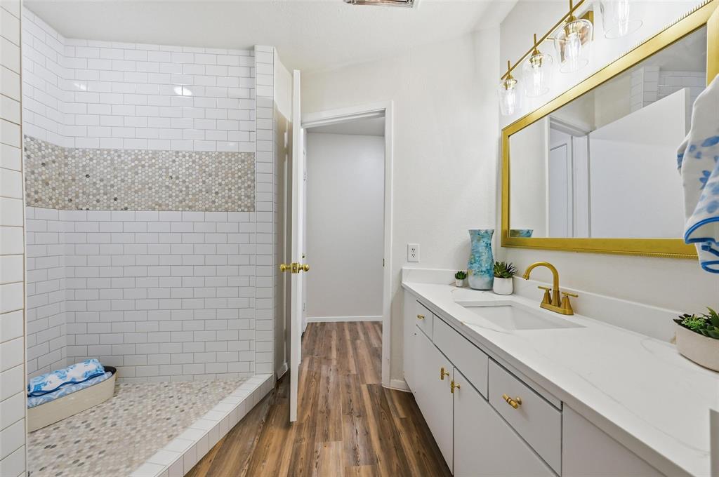 Arlington Downs Twnhs - Residential