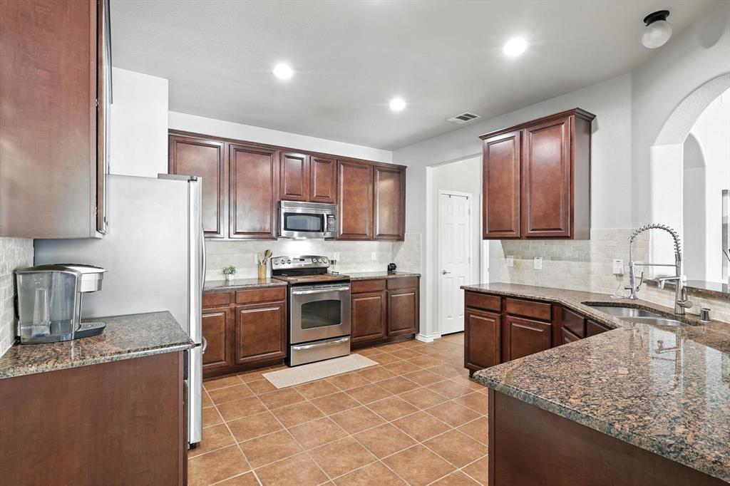 Sea Pines Village At Savannah - Residential