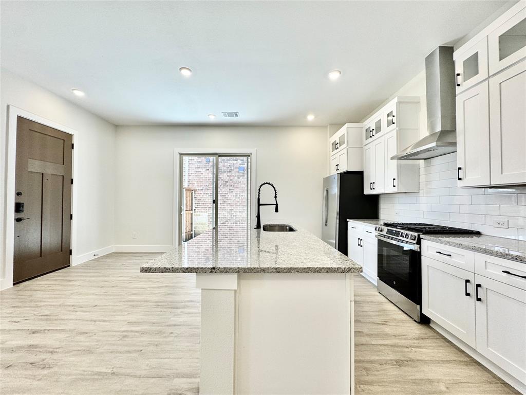 BB LIVING AT THE TRIBUTE - Residential Lease