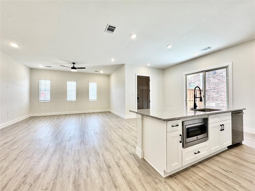 BB LIVING AT THE TRIBUTE - Residential Lease