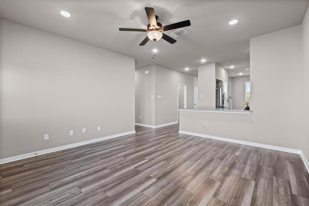 COLLEGE PARK PHASE 1 - Residential