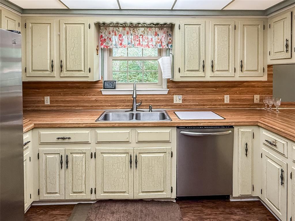 8161 FM 2494