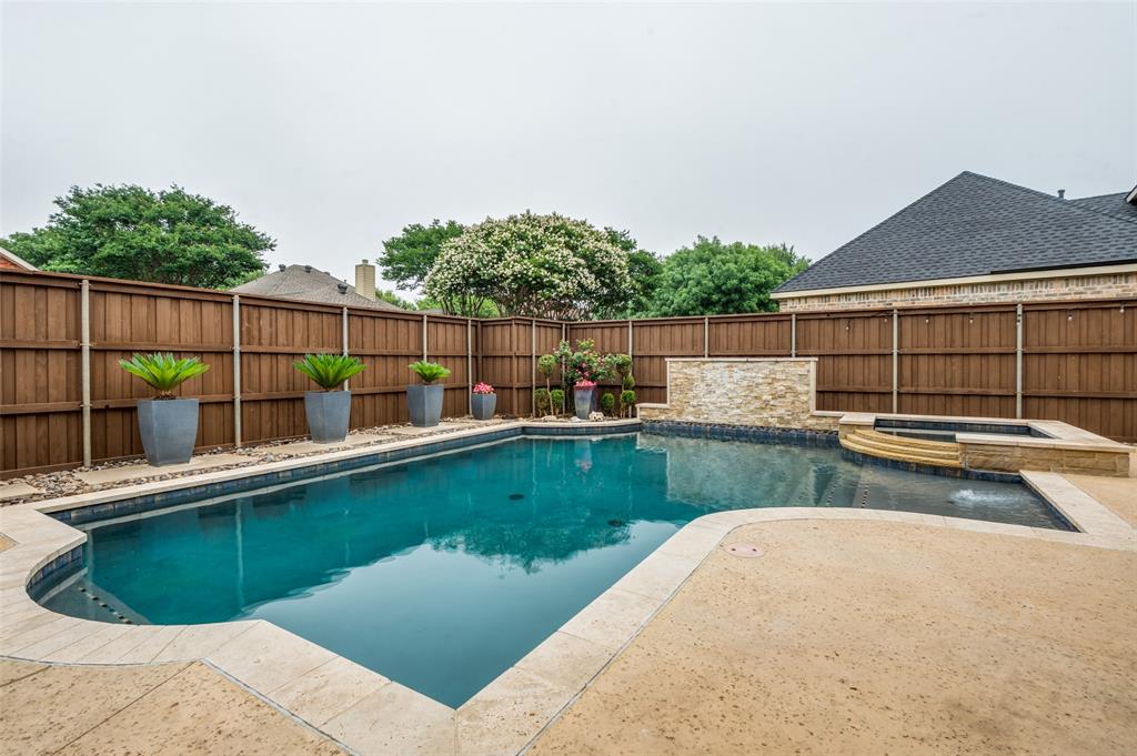 439 Fox Trail