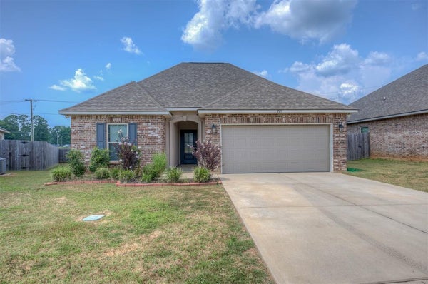 220 BERKSHIRE PL, HAUGHTON, LA 71037 - Image f7c9f00a9568350520aed73e6e8a4331/3358385358