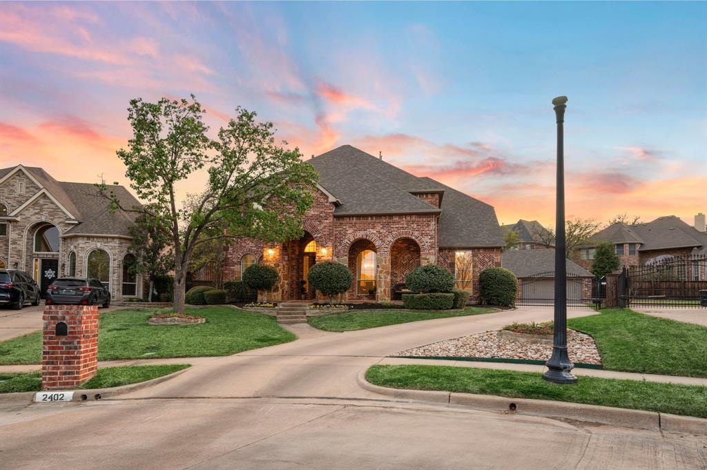 2402 Creekwood Court