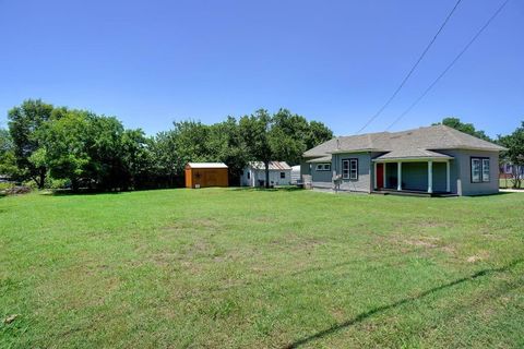 A home in Krum