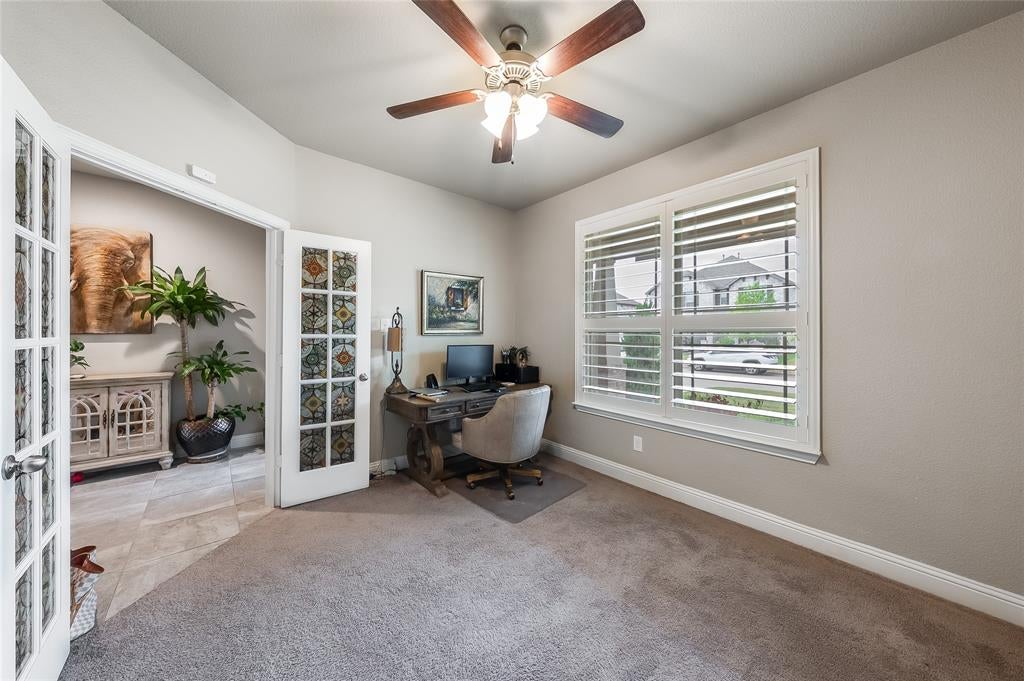 2800 Lakeside Drive