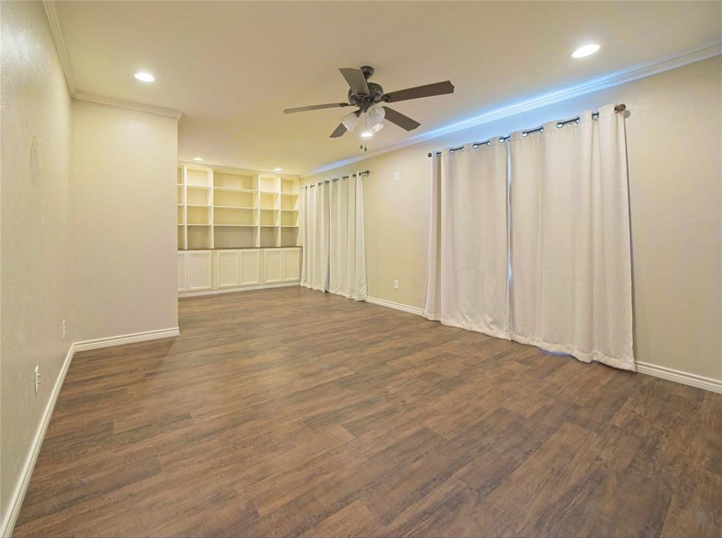 1421 Cross Bend Road