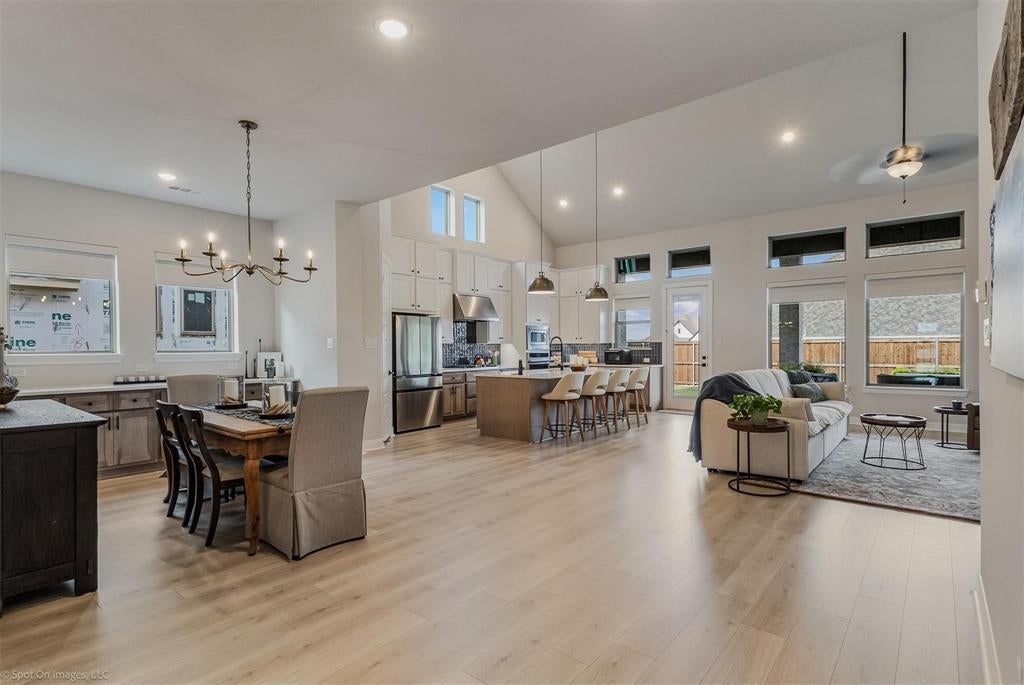1815 Terraces Boulevard