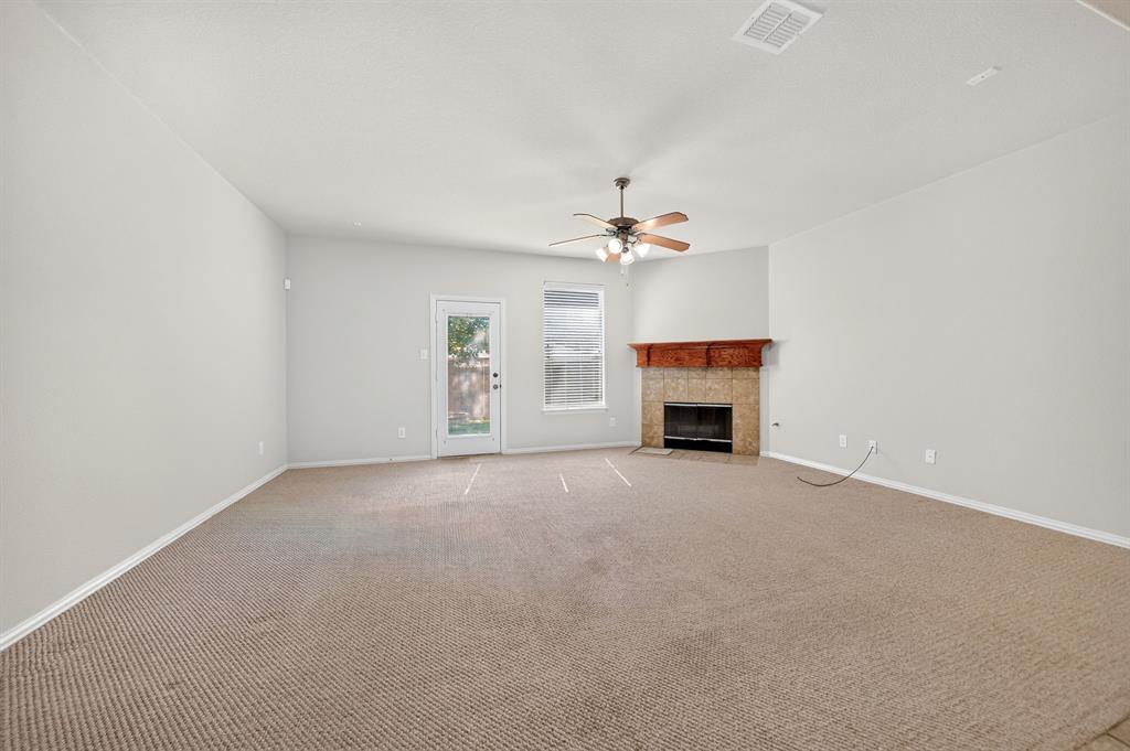 2923 Tangleglen Drive