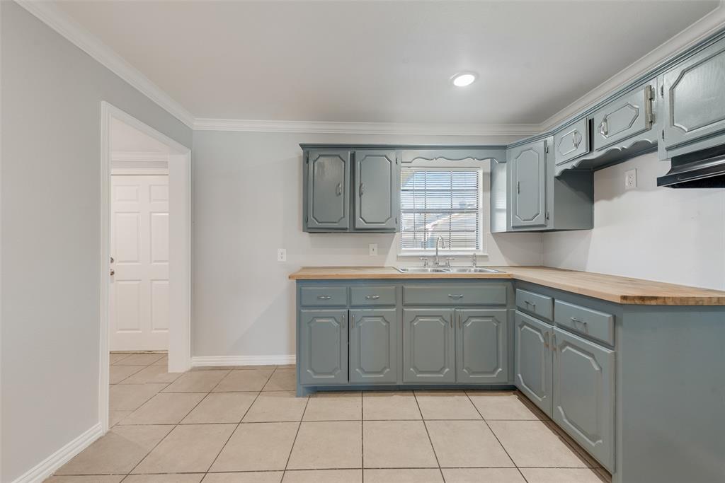 205 E Marguerita Drive