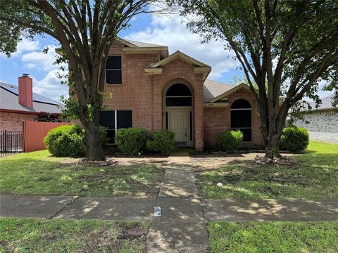 2830 Coral Drive Lancaster TX 75146