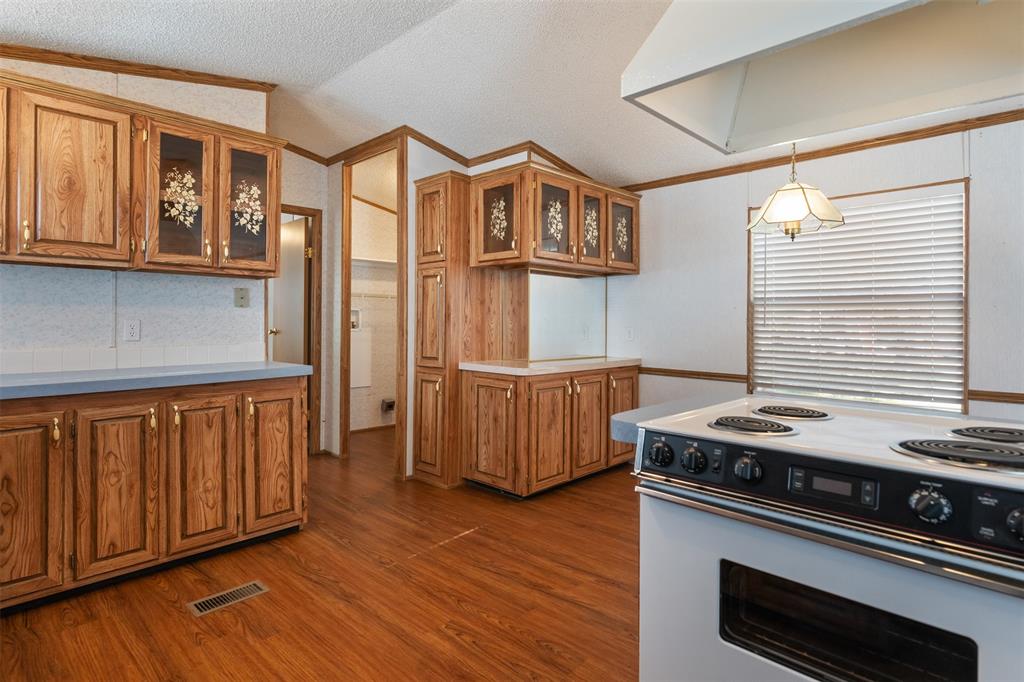 7108 Hickory Road