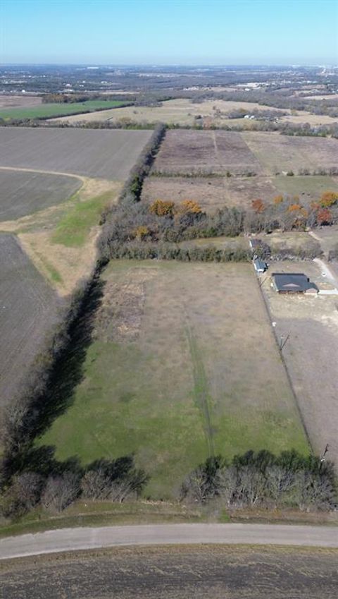 Photo of 701 Bobs Run Road, Ferris, TX 75125 (MLS # 21134341)