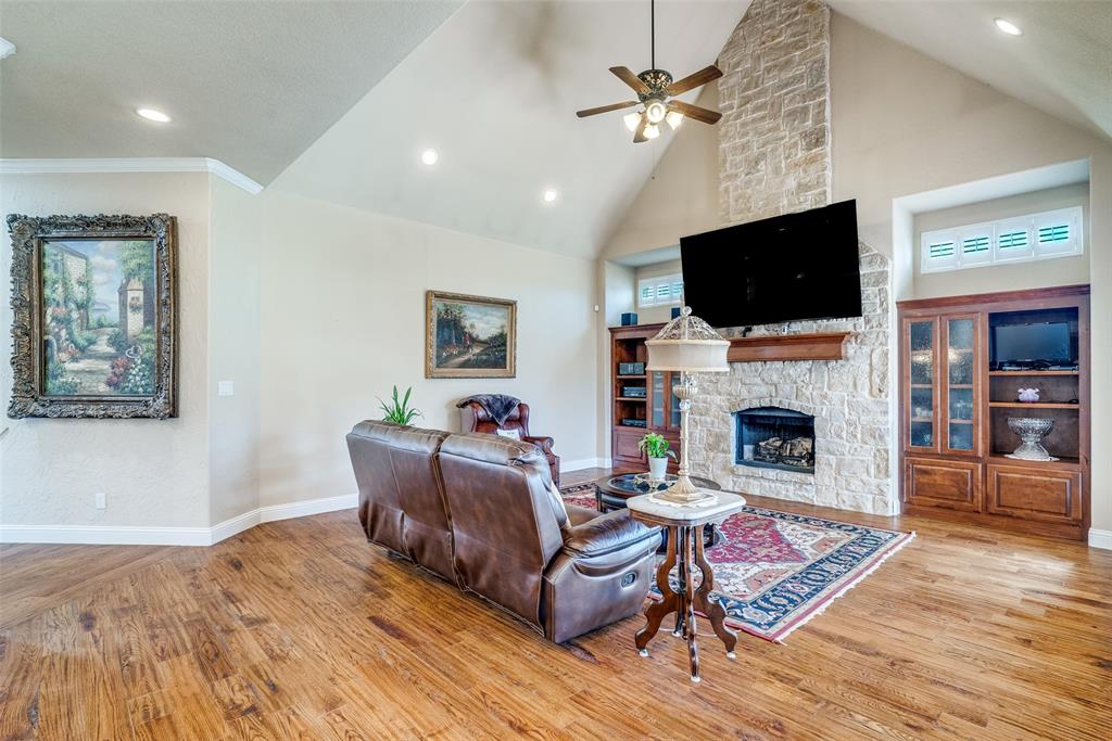 292 Scenic View Drive