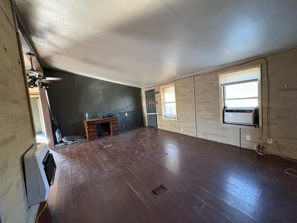 2213 Pedernales Court
