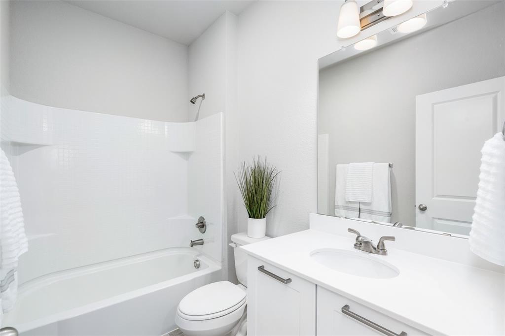 Residences At Jeans Creek, The - Residential Lease