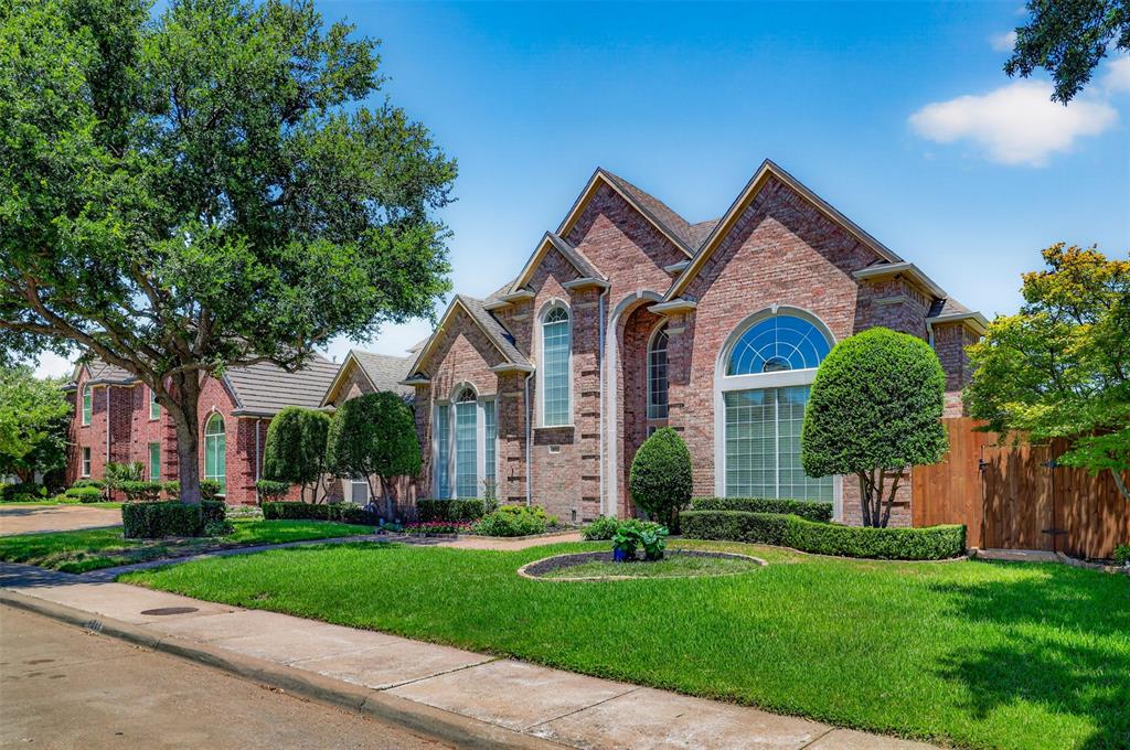 4911 Holly Tree Drive