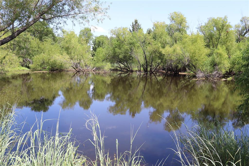 26 ACRES FM 1749