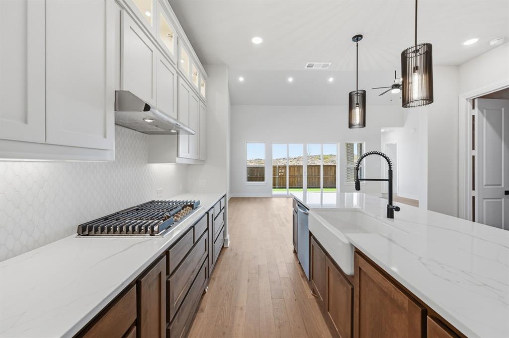 1025 Alberta Spruce Road