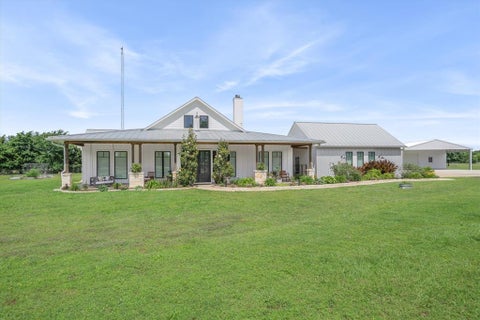 Photo of 185 Vz County Road 3818, Wills Point, TX 75169 (MLS # 21279718)