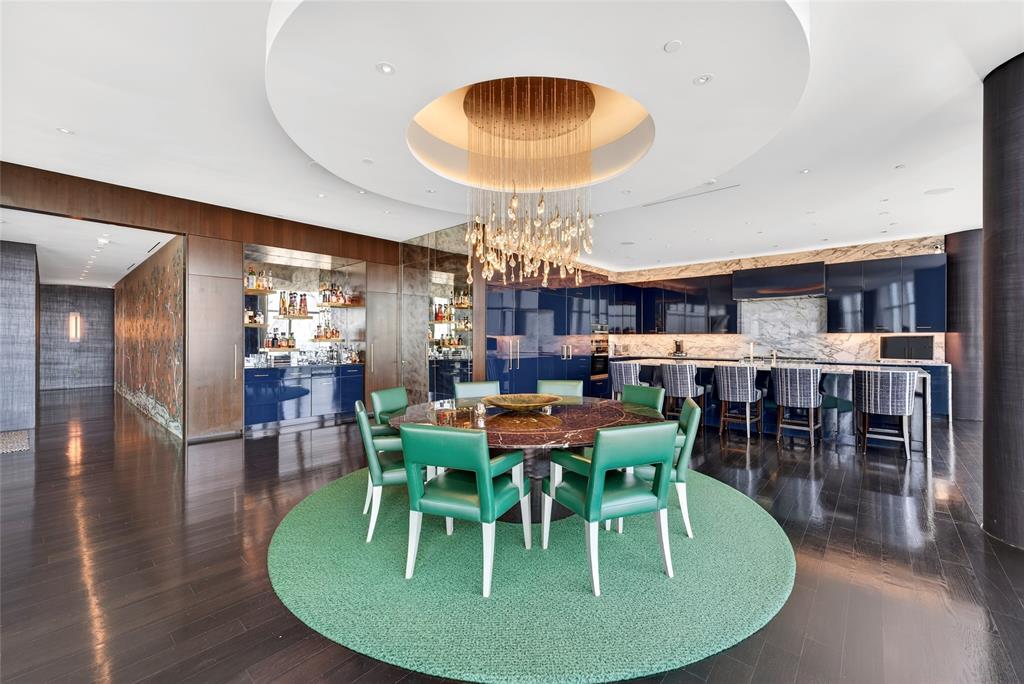 1918 Olive Street 3701