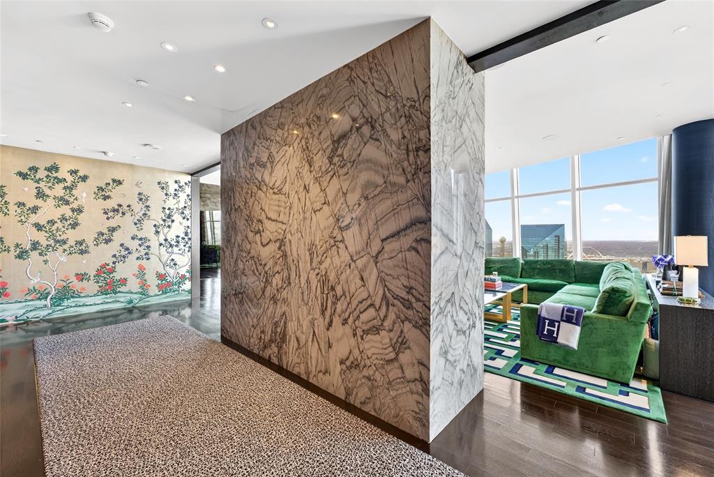 1918 Olive Street 3701