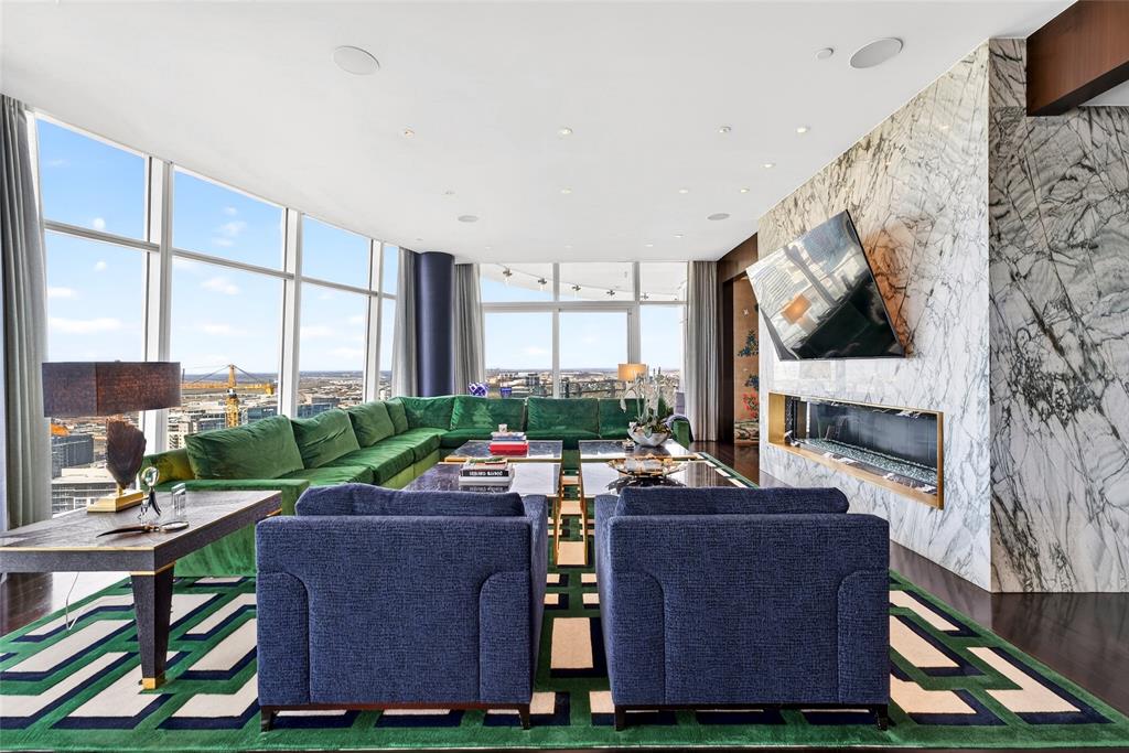 1918 Olive Street 3701