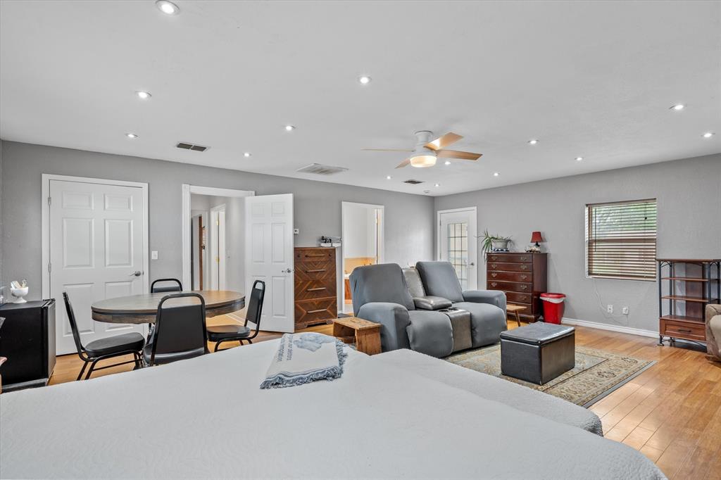 T J Shaw Surv Abs #759 - Residential