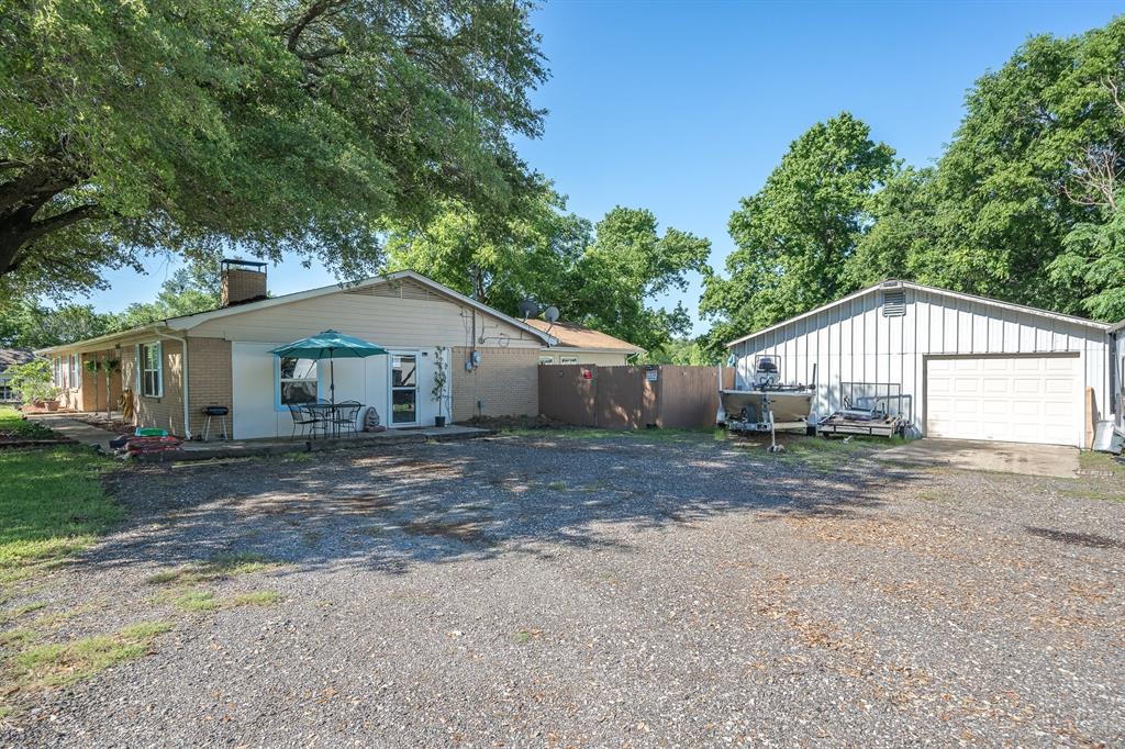 T J Shaw Surv Abs #759 - Residential