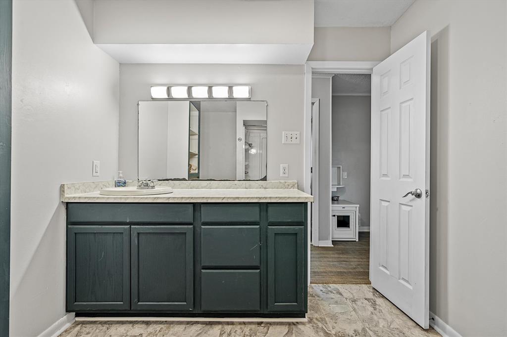 T J Shaw Surv Abs #759 - Residential