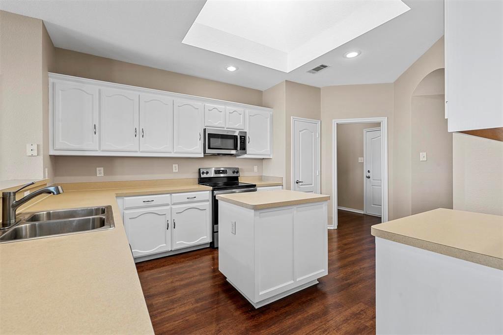 Alexandra Meadows - Residential Lease