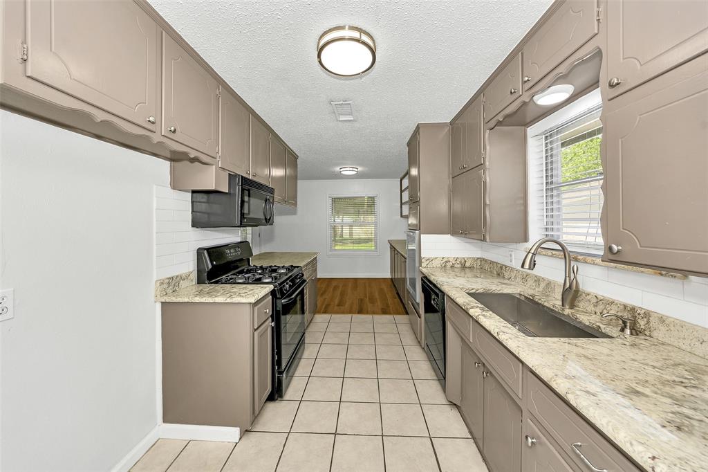 Camelot Court Add - Residential