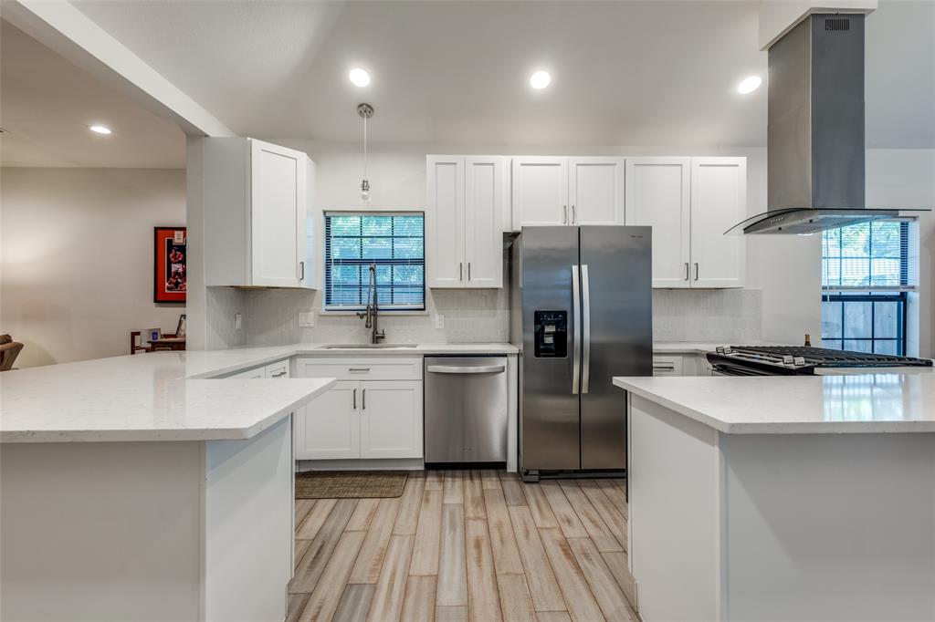 711 Hollywood Avenue