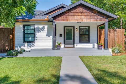 711 Hollywood Avenue Dallas TX 75208