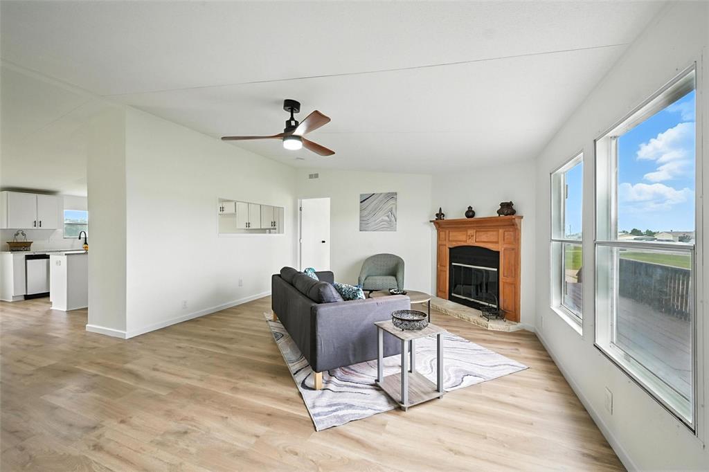 272 Oak Hollow Lane