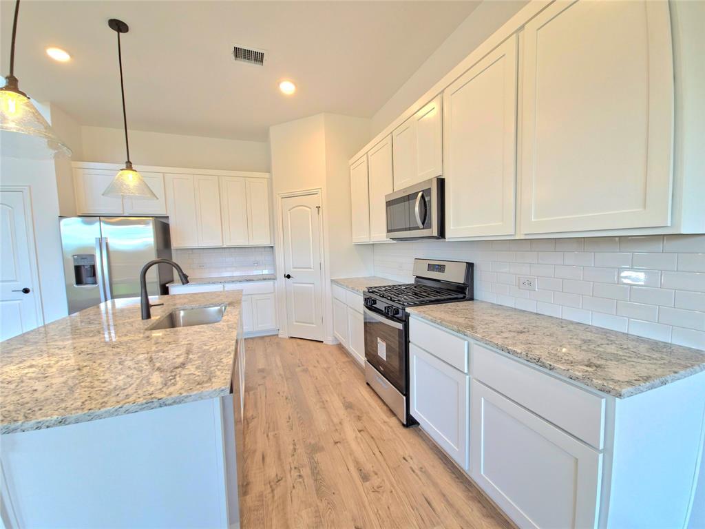 Walden Pond - Residential Lease