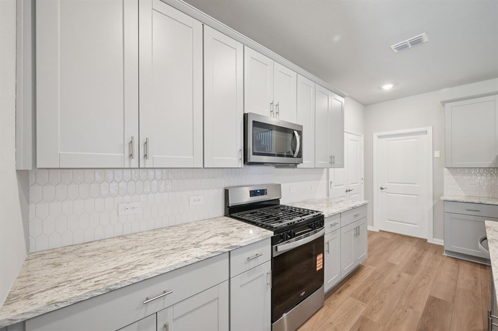 1412 Bridgestone Drive