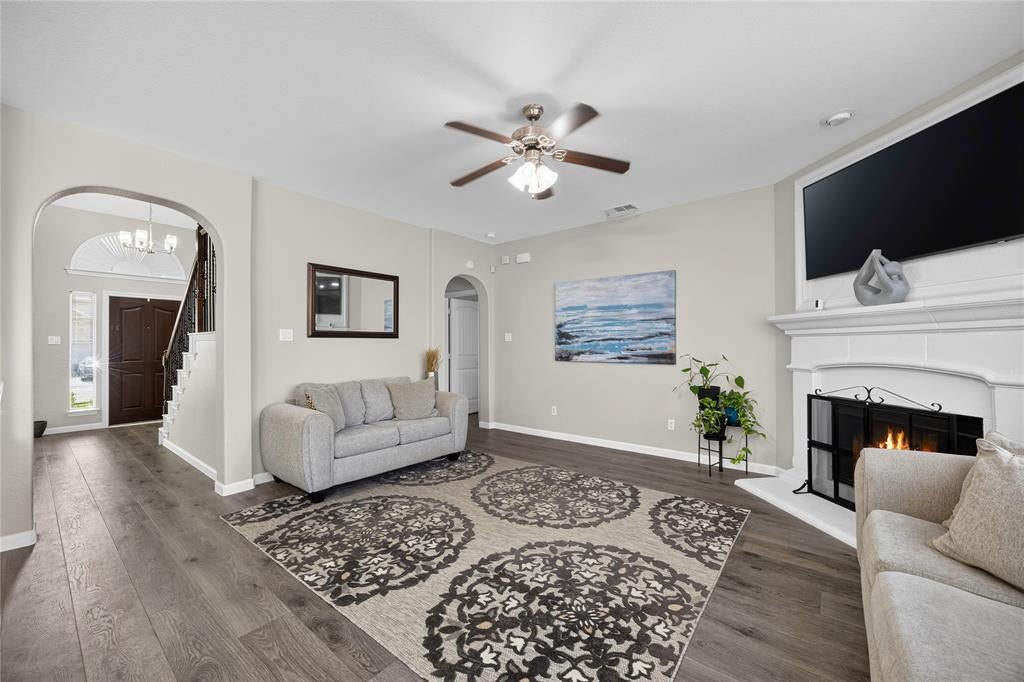 2217 Frosted Willow Lane