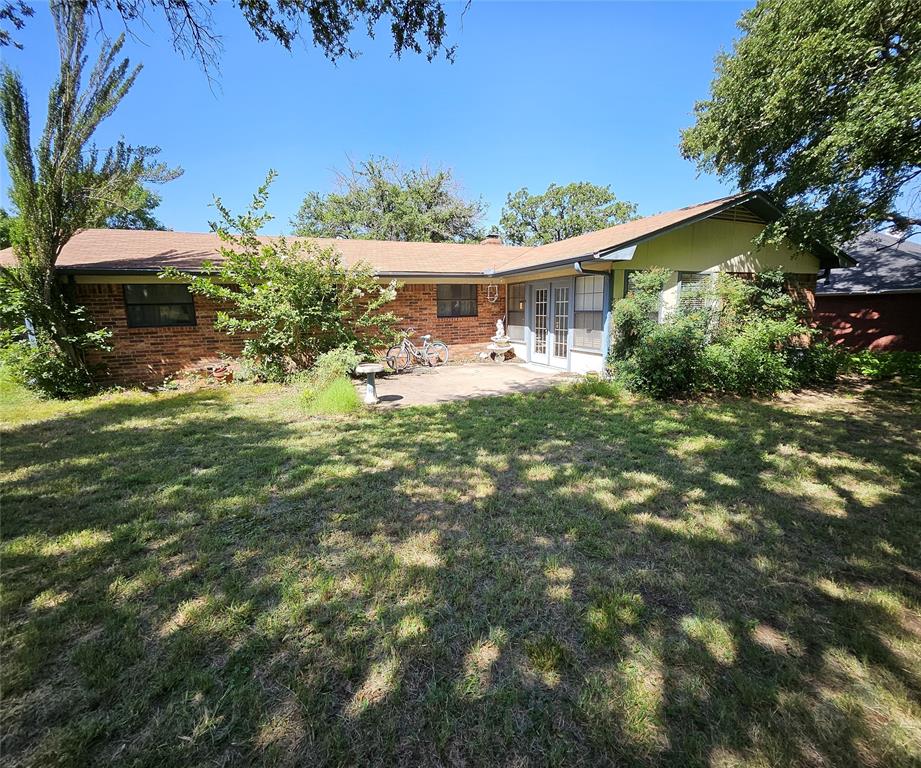 416 Half Moon Way