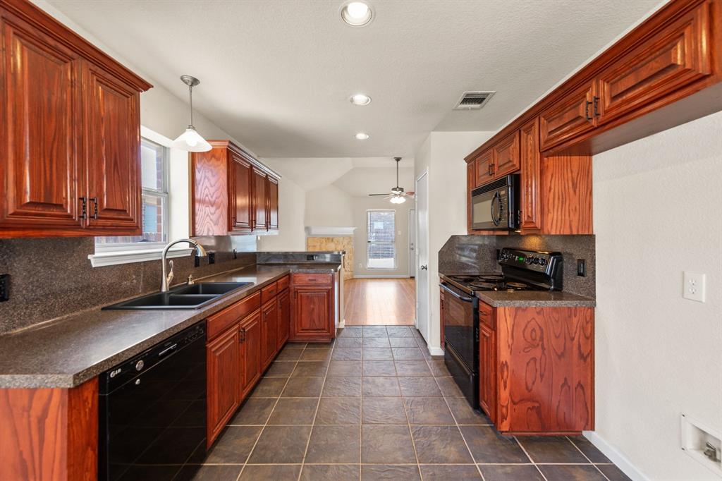 Emerald Park Add - Residential Lease