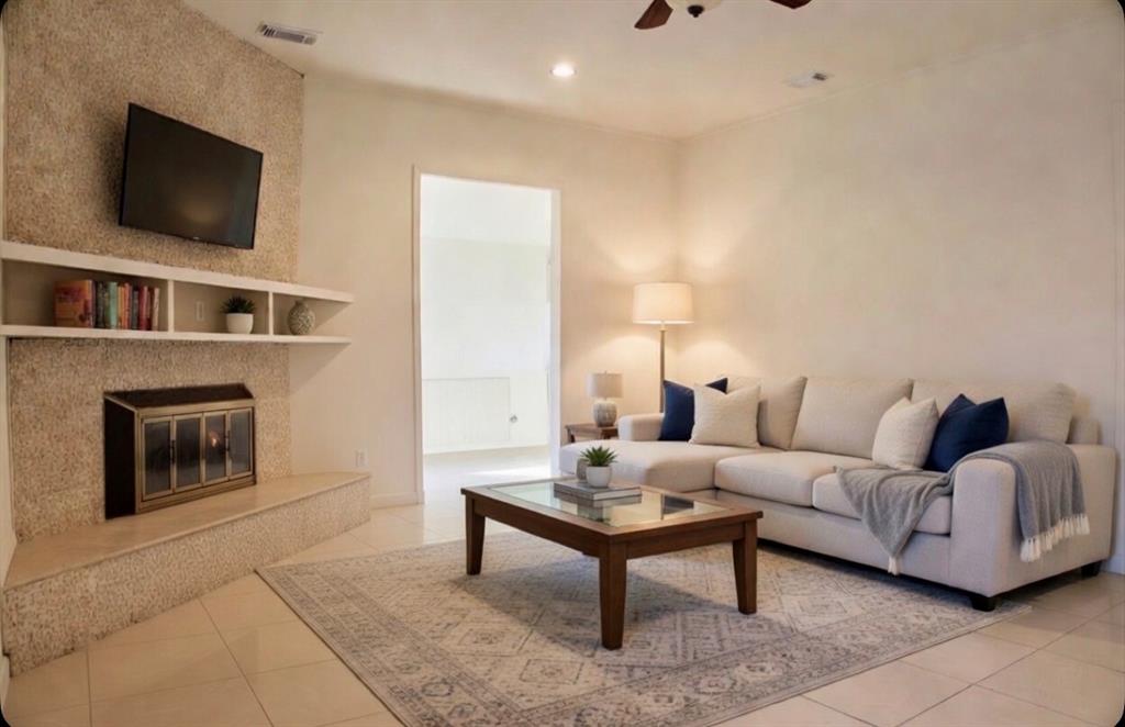 5302 Anchor Cove Circle