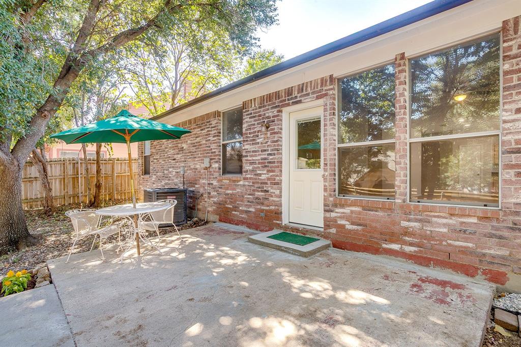 Huntington Village Add - Residential