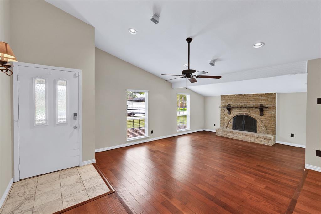 2204 Overglen Drive